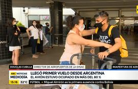 Llegó el primer vuelo desde la Argentina