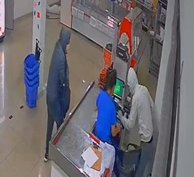 Momento del asalto a la carnicería.