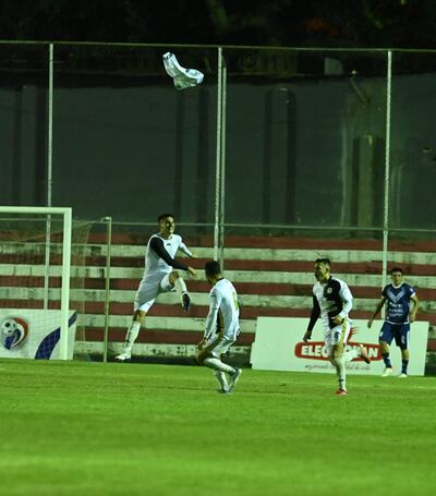 Christian Ocampos (i) le dio la victoria a Tacuary.