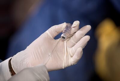 En varios países se vienen dando irregularidades en la campaña de vacunación anticovid.