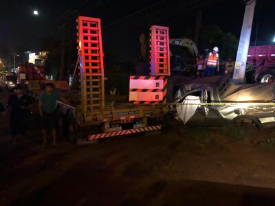 El conductor murió prácticamente en el acto tras colisionar contra la parte trasera del camión.