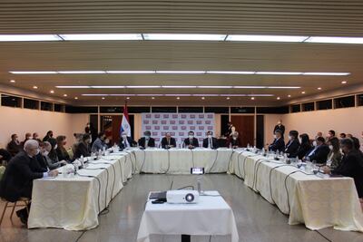 Reunión interinstitucional sobre bajante del río Paraná.