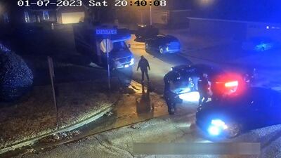 Biden “indignado” ante video de paliza de policías a joven afroamericano