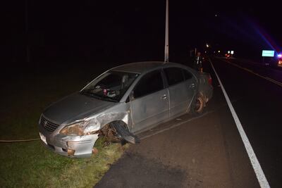 De esta manera que uno de los automóviles involucrado en el accidente de transito que ocurrido en el kilometro 202 de la ruta Py 01 de San Juan Bautista, Misiones.