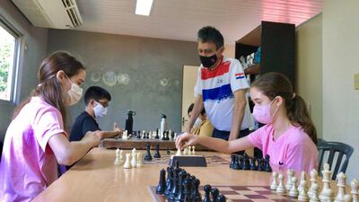 Clases de ajedrez, una de las disciplinas ofrecidas por las Escuelas Deportivas de la SND.