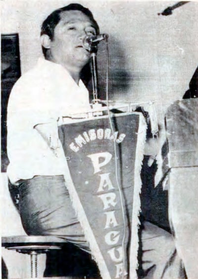 Armando Manzanero en su primera visita a Paraguay, en 1968.