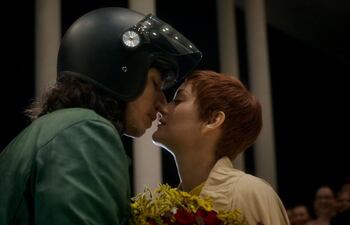 Adam Driver y Marion Cotillard en "Annette".