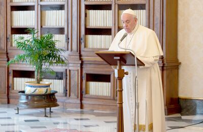 El papa Francisco condenó a aquellos que se aprovechan de la pandemia para robar a costa de la salud de la gente.