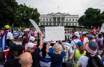 Manifestantes frente a la Casa Blanca, en Washington DC, el domingo.