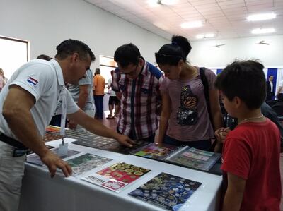 Numismáticos exhibe colección en Pilar