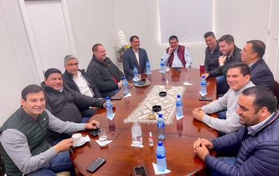 Horacio Cartes con gobernadores cartistas. Juan Carlos vera, Roberto González Vaesken, brunaga, baruja, pipo díaz verón, pedro alliana, Carlos Alcibiades Giménez Díaz