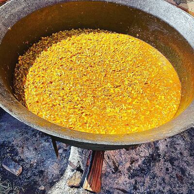 Las ollas populares fueron creadas para asistir a paraguayos que quedaron desempleados y no podían llevar el sustento diario a sus hogares.