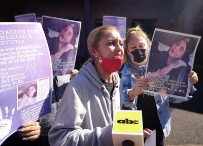 María de los Ángeles, rodeada de sus acompañantes, ayer.
