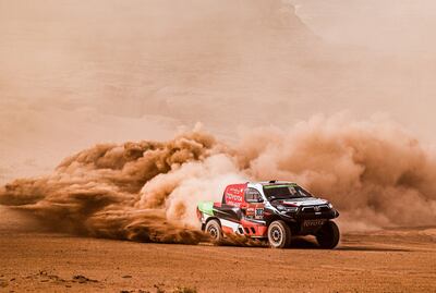 El saudí Yazeed Al-Rajhi sorprendió a los favoritos y se quedó con la décima etapa.