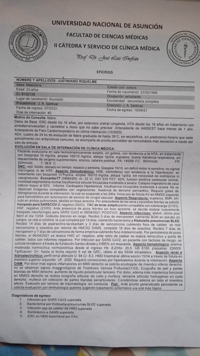 Este es parte de su historial médico, el joven superó recientemente un cuadro de coronavirus, situación que sumó otro peso económico a su familia y actualmente necesita de la ayuda de la ciudadanía para cubrir parte de los gastos que su condición acarrea.