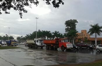Camioneros justifican acciones ilegales diciendo que "es la única forma de ser escuchados".