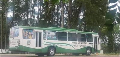 Colectivo, propiedad de la Municipalidad de Villa Ygatimi, Canindeyú, presumiblemente ilegal.