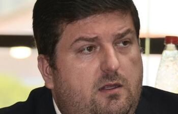 Patrick Kemper, senador del Partido Hagamos, dijo que la oposición no pudo hasta ahora concretar una agenda en la Cámara Alta.