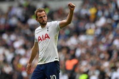 Harry Kane convirtió tras engañar al portero visitante.