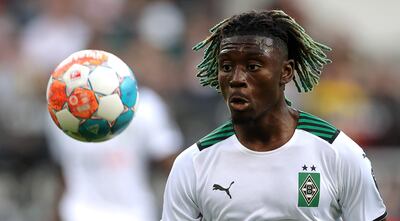 Manu Kone, pintoresco jugador francés del Borussia Moenchengladbach.