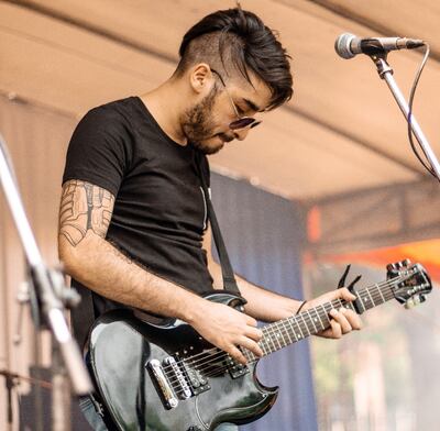 Ariel Sugastti se lanza con su proyecto personal, con el que toma su apellido. El artista ya lanzó dos temas propios y este mes llegará uno nuevo. Todos disponibles en plataformas.