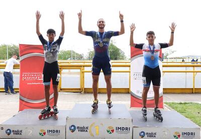 A la derecha, en el podio el paraguayo José Daniel Moncada Silva (20/08/2001).