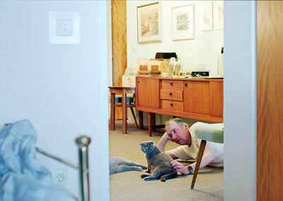 “Todos los gatos son grises en la oscuridad” es el corto que abre esta noche el Ciclo de Cine Suizo en Asunción.