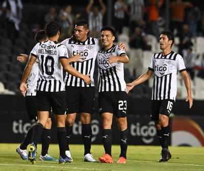 Los reconocimientos para el inoxidable goleador gumarelo, Óscar René Cardozo Marín (39 años).