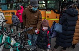 El número de casos de covid-19 en el mundo supera ya los 88 millones, según el recuento de la Universidad John Hopkins, que eleva a más de 1,8 el número de fallecidos.