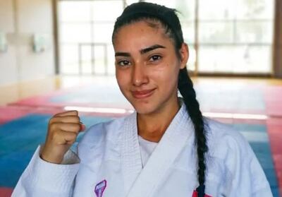 Yennifer Meza (19 años), su deseo es competir en le Panamericano de Karate, en México.