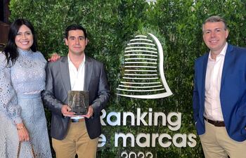 Natalia Trinidad, Renato Scura y Elías Gelay, de CADIEM.