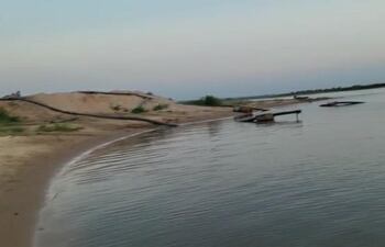 El triste accidente se produjo al costado del destacamento militar Prefectura Naval de Ita Enramada, en Paseo del Yacht casi Aguaí del barrio Ita Enramada a las 17:00.