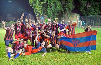 Celebración de los azulgranas luego de la victoria alcanzada en las definición en penales por 5-3.