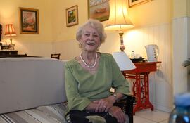 Una repostera de lujo, Etele Piacentini, a sus 83 años, en su casa, centro de Asunción.
