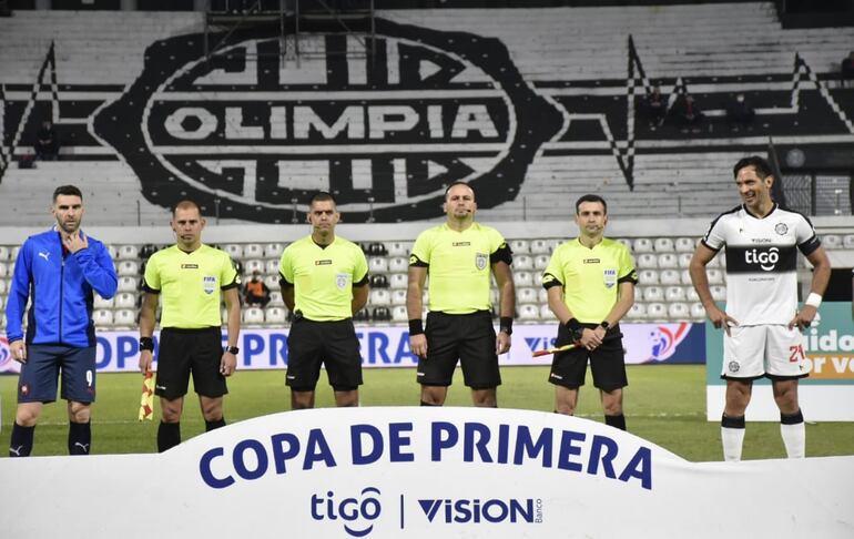 Giancarlos Juliadoza, en el primer superclásico del torneo Clausura 2021.