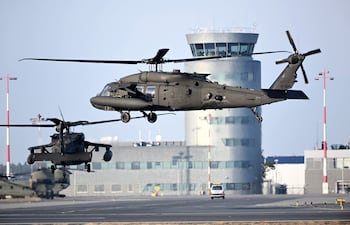 Helicópteros de la Fuerza área de EE.UU. UH-60 Black Hawk en el aeropuerto de Jasionka, Polonia.
