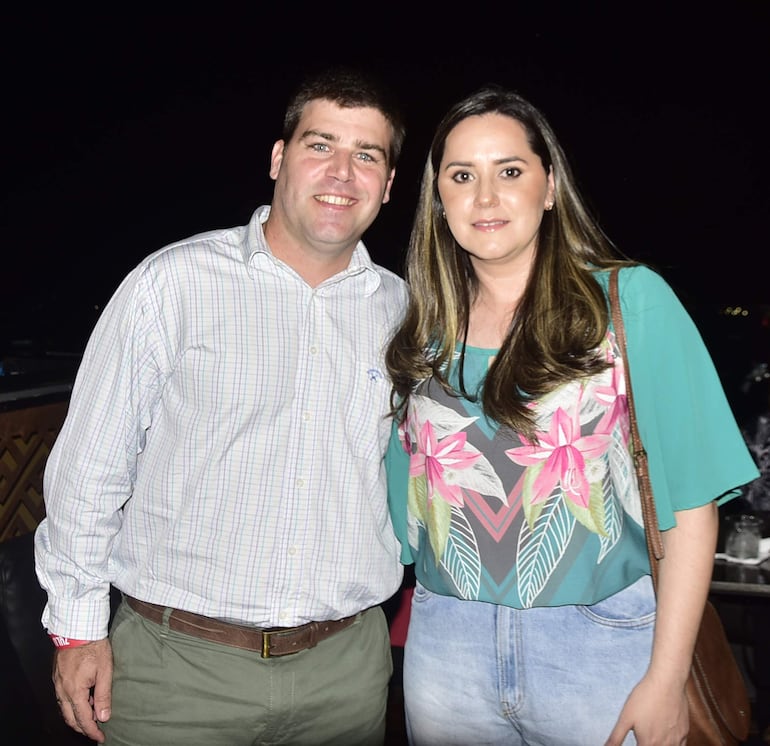 Emilio Menéndez y Analia Gil.