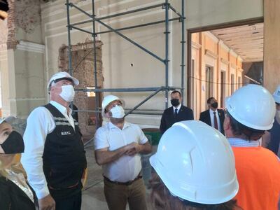 El ministro Arnoldo Wiens visitó las obras de "refacción" del Palacio de López.