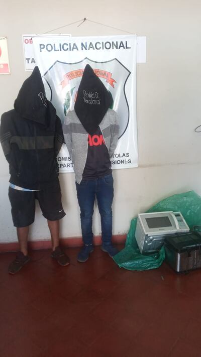 Detenidos por suspuesto hecho de hurto en Ayolas