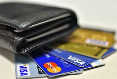 Analizan un plan para unificar base de cálculo en tarjetas.