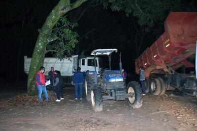 Máquinas viales de la Gobernación de Caazapá.