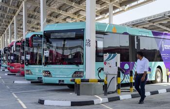 La Municipalidad de Ciudad del Este pretende la compra de 20 buses eléctricos y una estación de carga en la terminal del barrio Obrero. (Imagen ilustrativa).