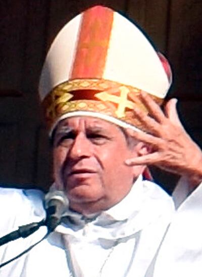 Monseñor Ricardo Valenzuela.