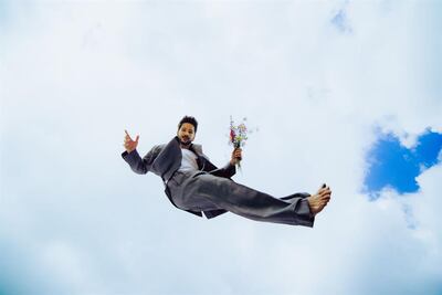 El cantautor colombiano Camilo, vive un momento dulce con el éxito de "Mis manos", su segundo álbum de estudio, y con el que se ha convertido en uno de los pocos artistas en tener al mismo tiempo dos discos entre los 20 más populares de la cartelera Billboard.