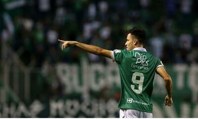 Gustavo Ramírez festeja su gol para el Deportivo Cali ante Envigado.