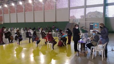 Aumenta la afluencia de mujeres embarazadas en jornada exclusiva de vacunación contra COVID-19, conocido como Día E.