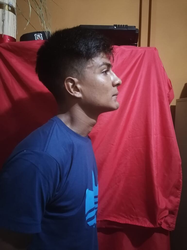 Uno de los detenidos esta mañana por la Policía