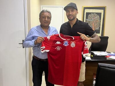 Jorge Sanguina (d), delantero ex Sportivo Ameliano, jugará en General Caballero de Juan León Mallorquín en 2023.