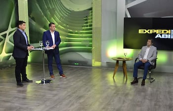 El abogado Raúl Caballero, defensor del ex intendente Alejandro Urbieta, anoche en el programa Expediente Abierto de ABC TV.