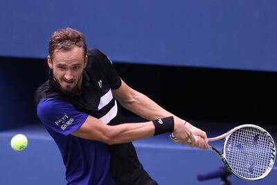 El ruso Daniil Medvedev avanzó por segundo año consecutivo a semifinal del US Open tras superar a Andrey Rublev .